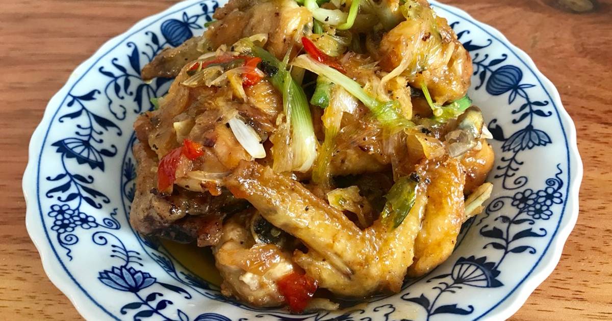 Gà chiên sốt mắm