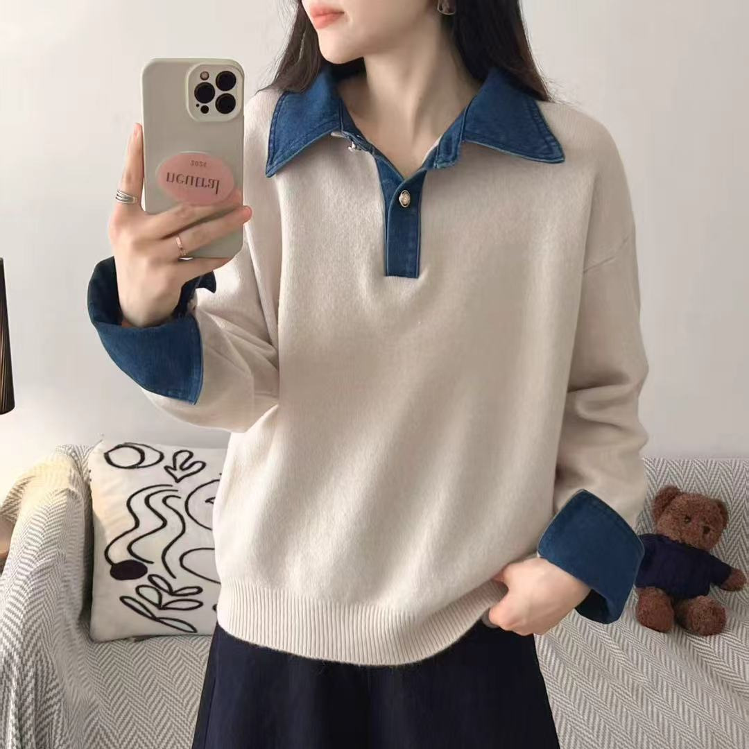 Women’s knit sweater with polo collar and denim sleeves