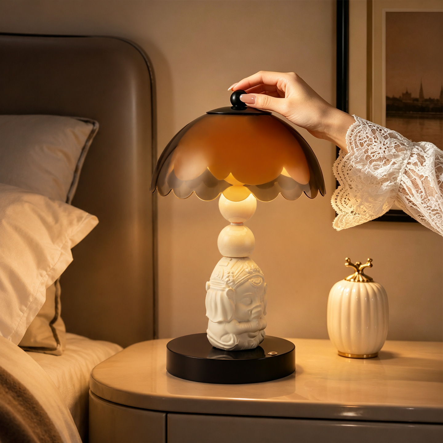 Bedside lamp with elephant motif, cute
