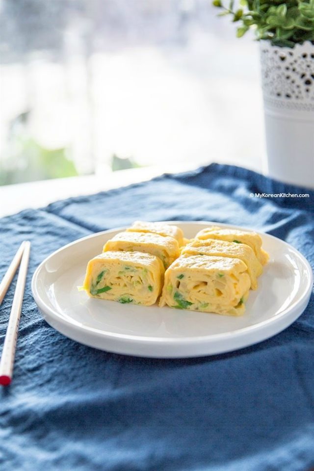 Trứng Cuộn Phô Mai Béo Ngậy