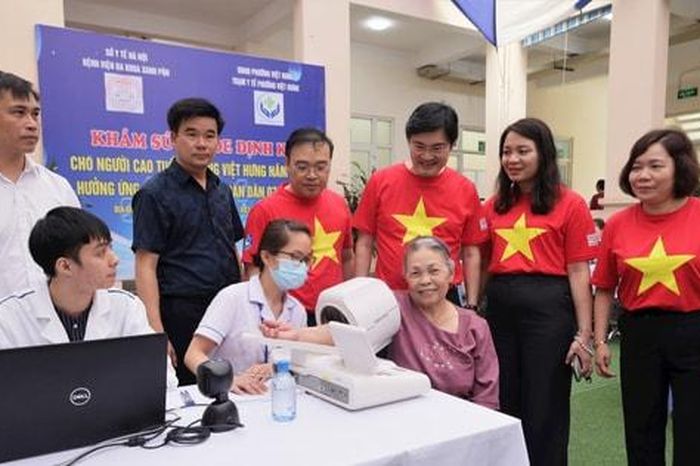 Tháo gỡ rào cản, nâng cao hiệu quả hệ thống y tế Hà Nội - Báo Hà Nội Mới