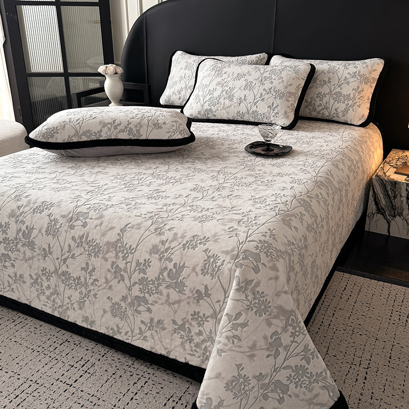 Milk Fiber Bed Throw with Padding for Winter