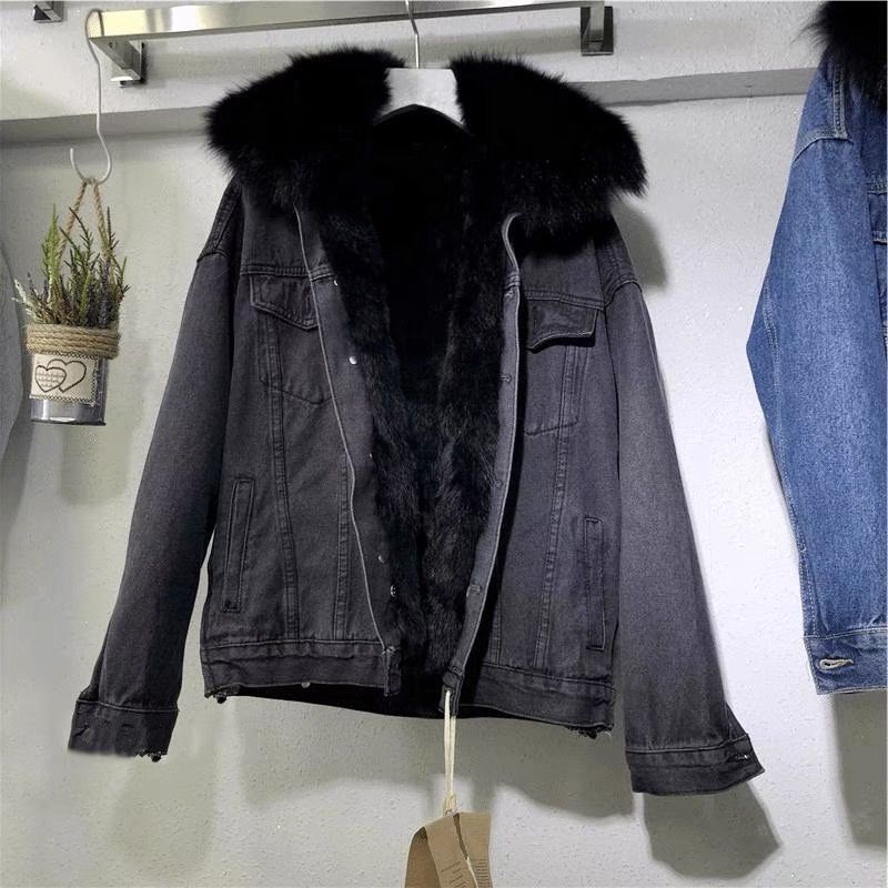 Short denim jacket for women with warm lining