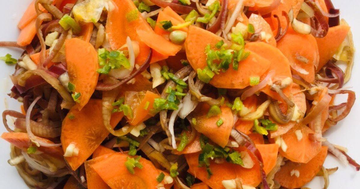 Nấu ăn cùng con: Gỏi hoa chuối cà rốt