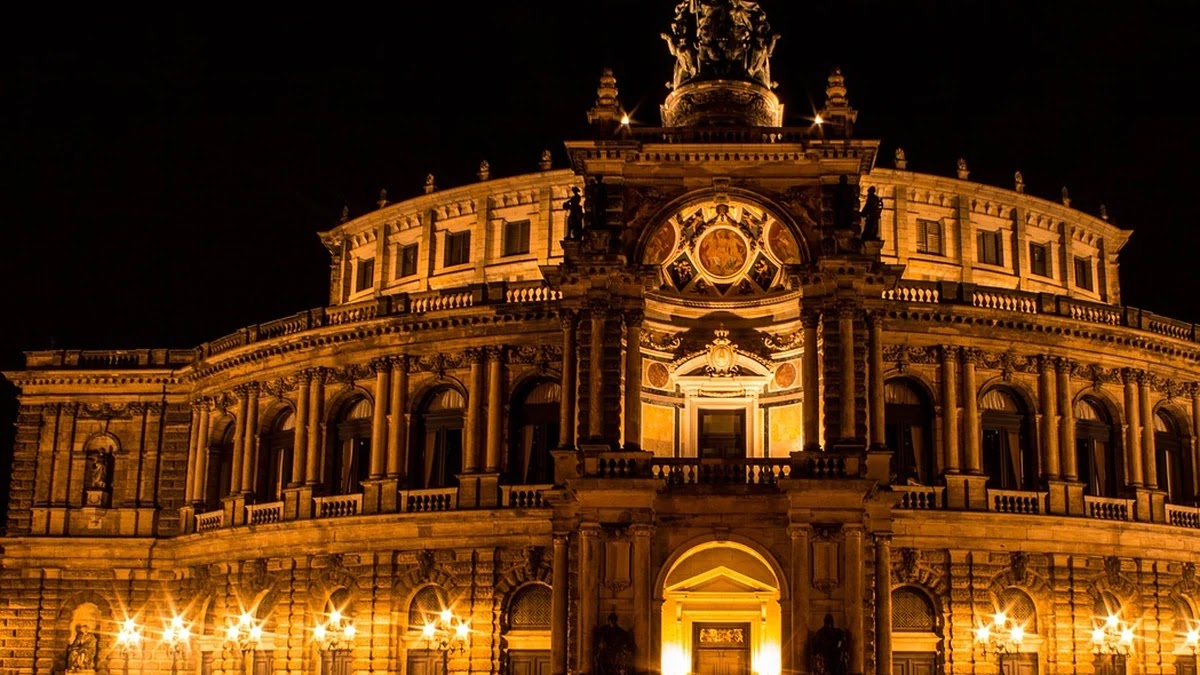 금융 용어 기준금리의 정의와 역사적 변천사