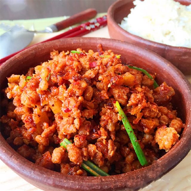 Thịt Băm Rang Chua Cay Mặn Ngọt