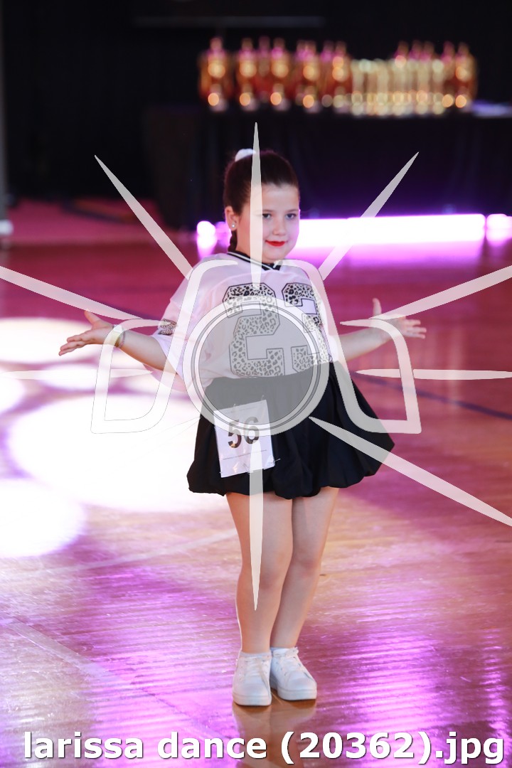 larissa dance (20362).jpg