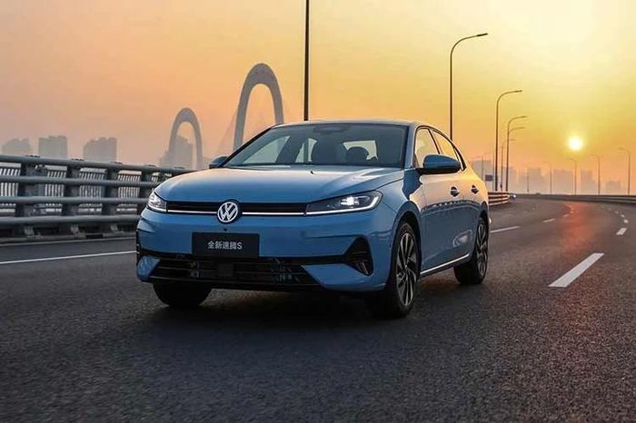 Volkswagen Sagitar S từ 279 triệu đồng - sedan giá rẻ trang bị 'xịn sò' - Báo Tri thức &amp; Cuộc sống