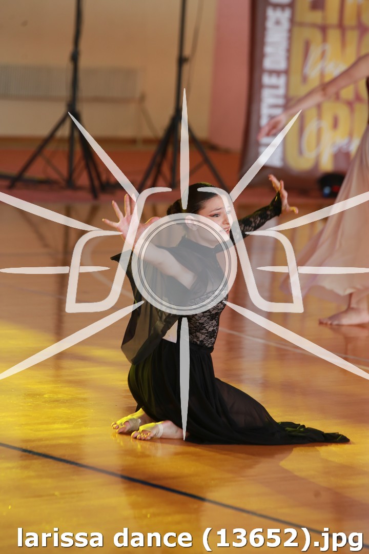 larissa dance (13652).jpg