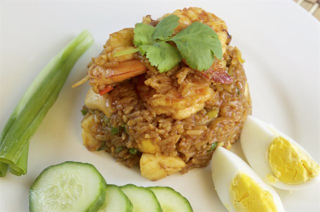 Cơm Chiên Sa Tế Ớt Kiểu Thái