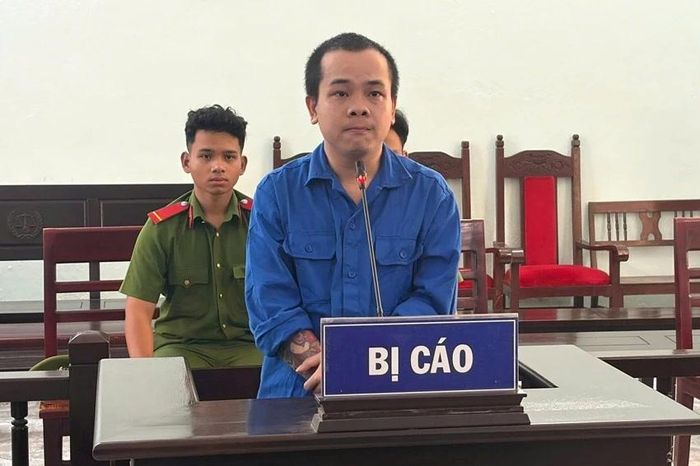 Cưỡng đoạt dây chuyền vàng, nam thanh niên lĩnh 42 tháng tù - Báo Tri thức &amp; Cuộc sống
