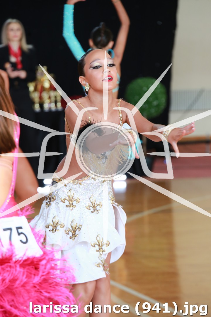 larissa dance (941).jpg