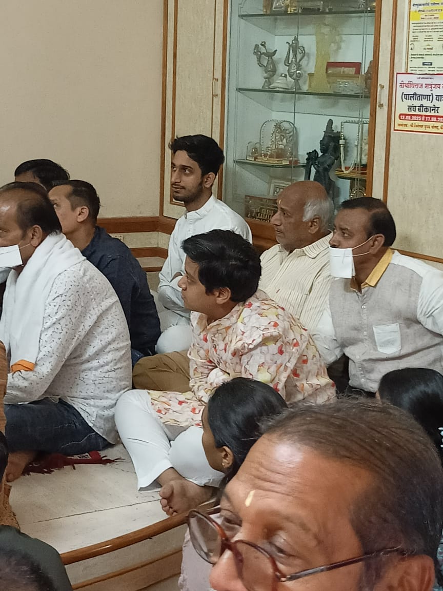 तेरापंथ संत उग्र विहारी तपो मूर्ति मुनि श्री कमल कुमार जी महाराज साहब ने आशीर्वचन दिया 