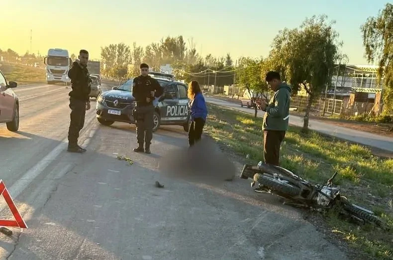 Peligro en dos ruedas: dos motociclistas sufrieron accidentes en Maipú y San Carlos