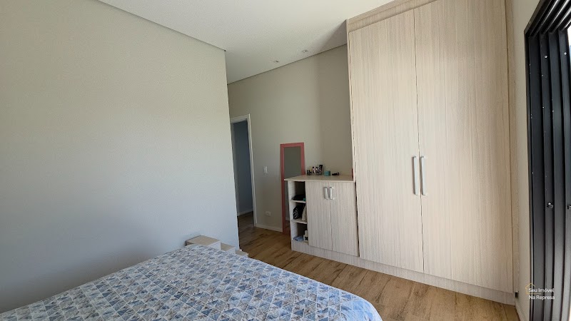 Foto 10 de Casa de esquina à venda próximo ao Ponto Alto no Riviera de Santa Cristina XIII