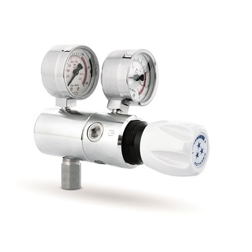 Series D 230 Dual Stage - Dual Stage Cylinder Regulators by Southern CGS