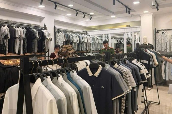 Hà Nội xử lý hơn 2.000 vụ vi phạm về hàng lậu, hàng giả - Đài Phát thanh và truyền hình Hà Nội