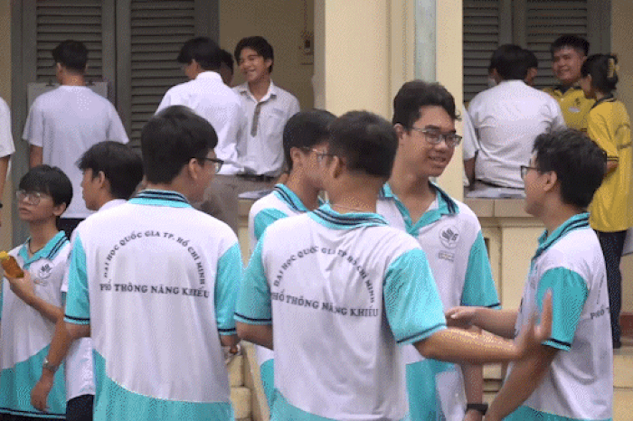 Thi tốt nghiệp THPT 2026: Xu hướng chọn môn STEM tăng rõ rệt - Báo Sài Gòn Giải Phóng