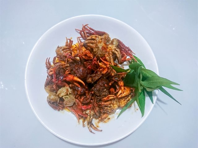 Cua Đồng Sốt Cay