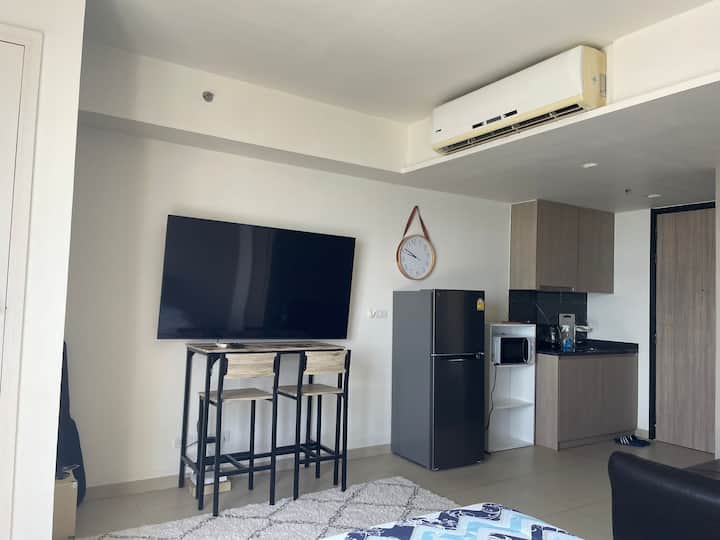Wongamat Tower - 1 Bed, Floor 28 10