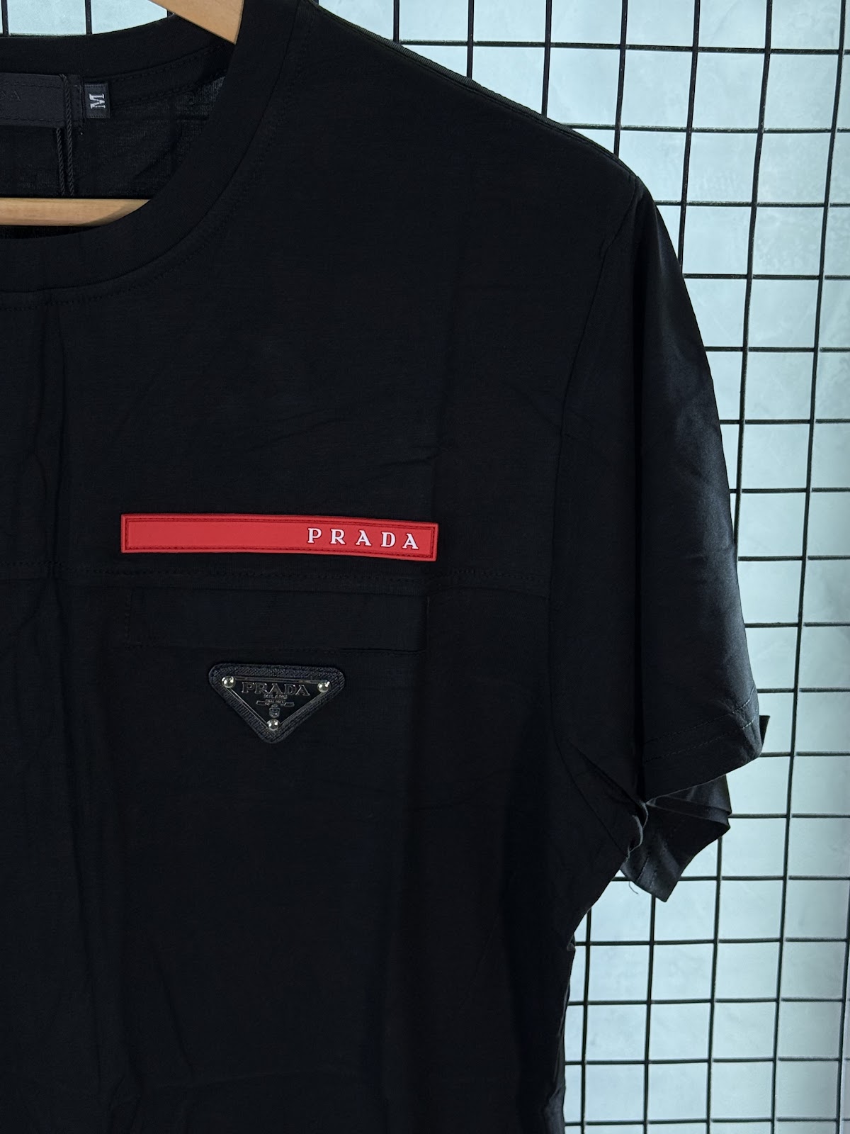 Camisa_Prada_Preta_V3 - Imagem 2