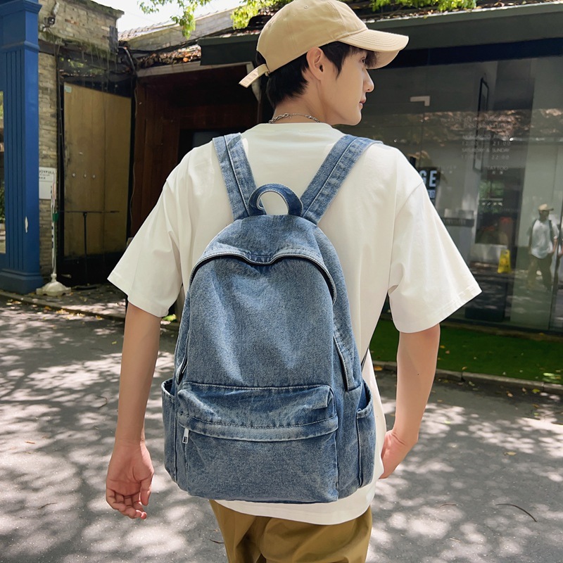 Denim backpack, light and versatile