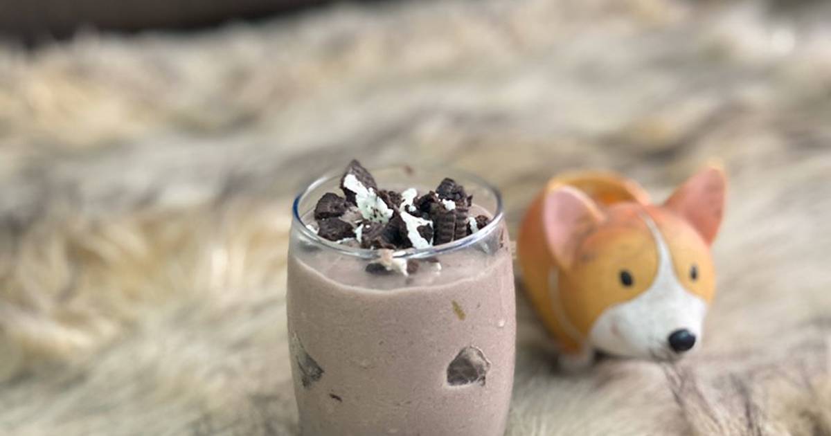Sinh tố chuối với cookie đá xay