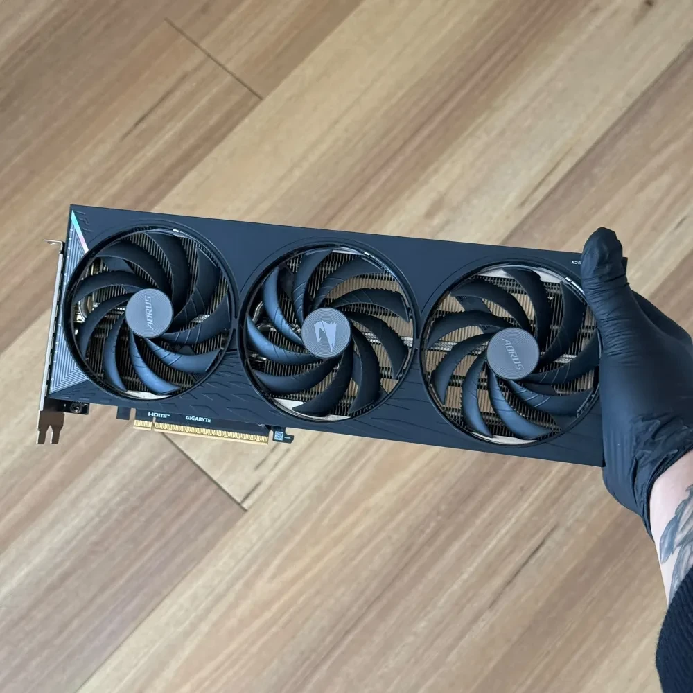 RTX 5060 8GB AORUS ELITE