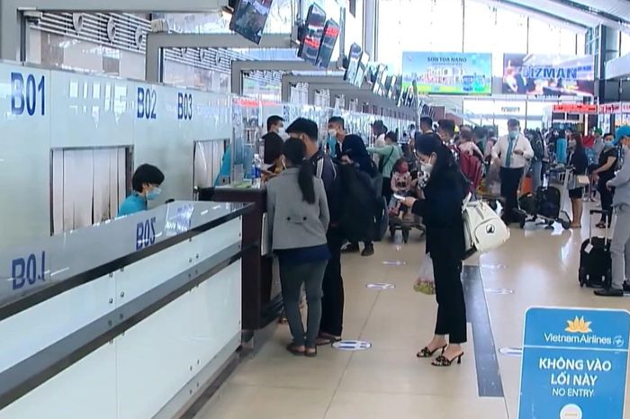 An ninh tăng cường cấp độ 1 tại sân bay quốc tế Nội Bài dịp nghỉ lễ 30/4 - Đài Phát thanh và truyền hình Hà Nội