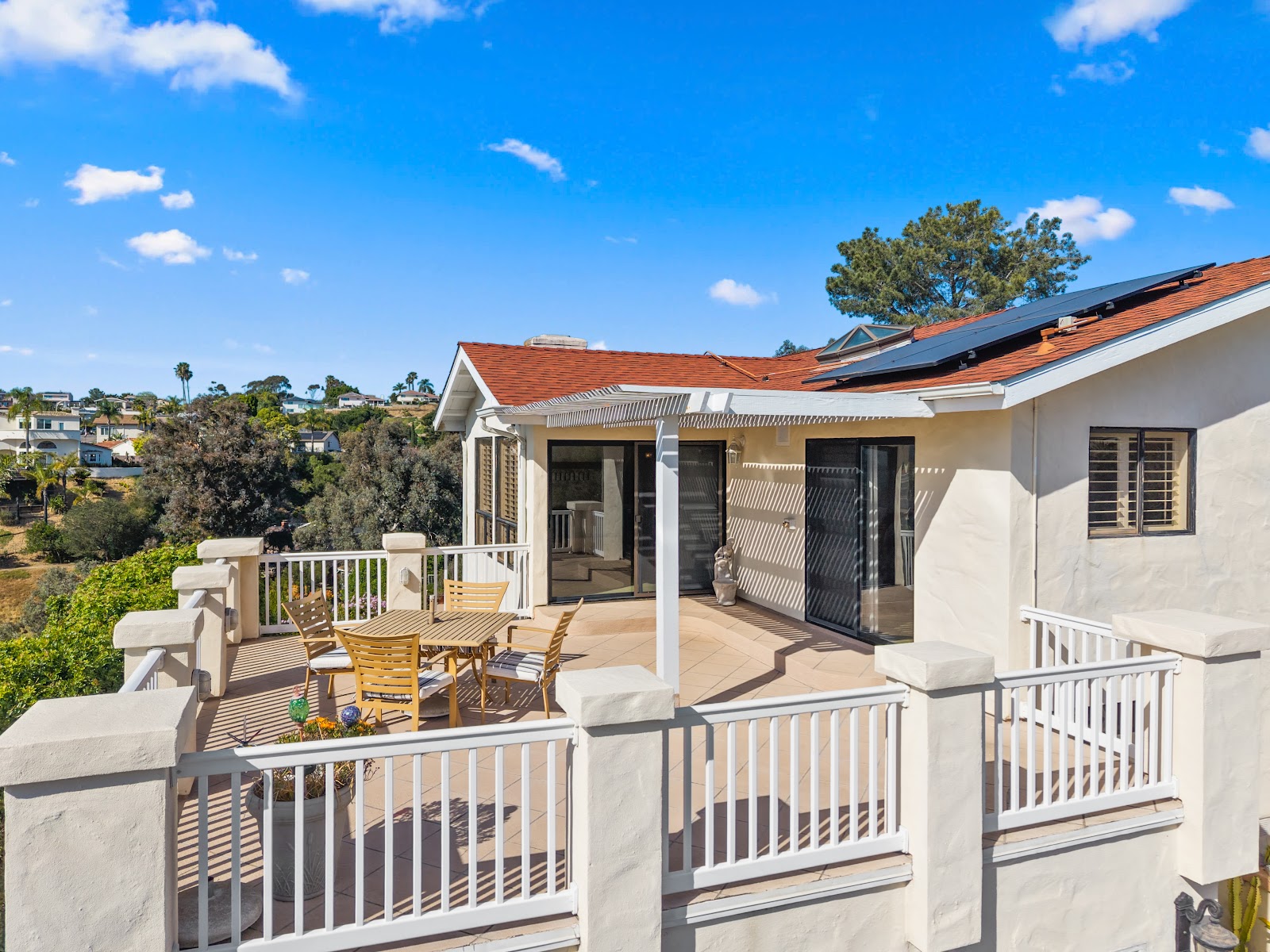 3602 Ticonderoga – Daytime View Deck