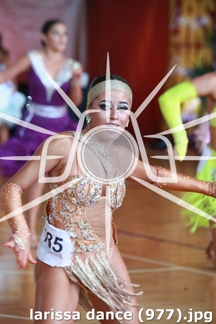 larissa dance (977).jpg