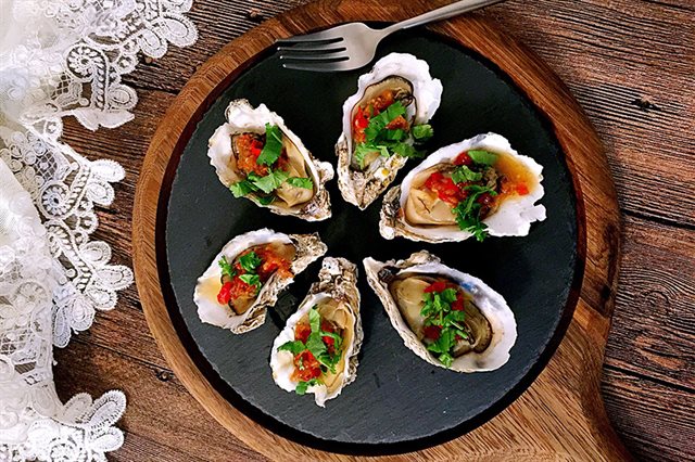 Hàu Nướng Ớt Tỏi