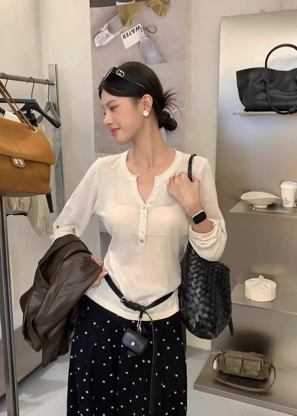 Áo len dài tay cổ V nút trơn XONXEN SHOP 6802 – Image 4