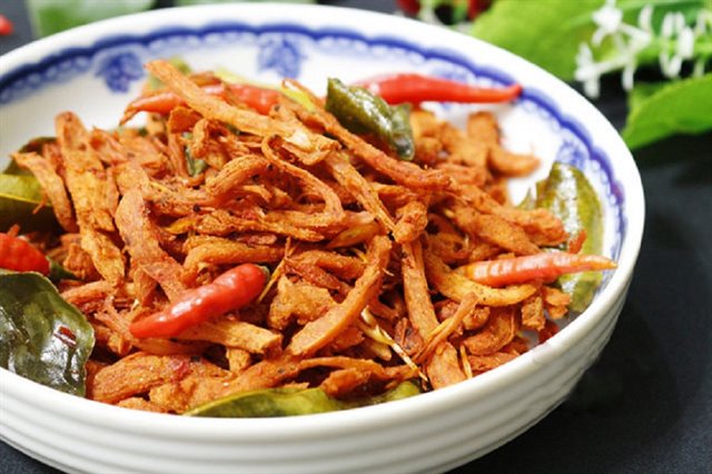Khô Gà Lá Chanh Thơm Cay