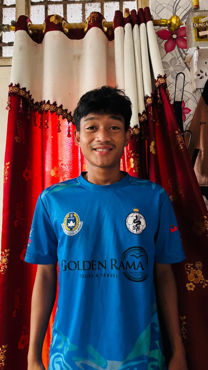 VINO MARTAVIA HARIS