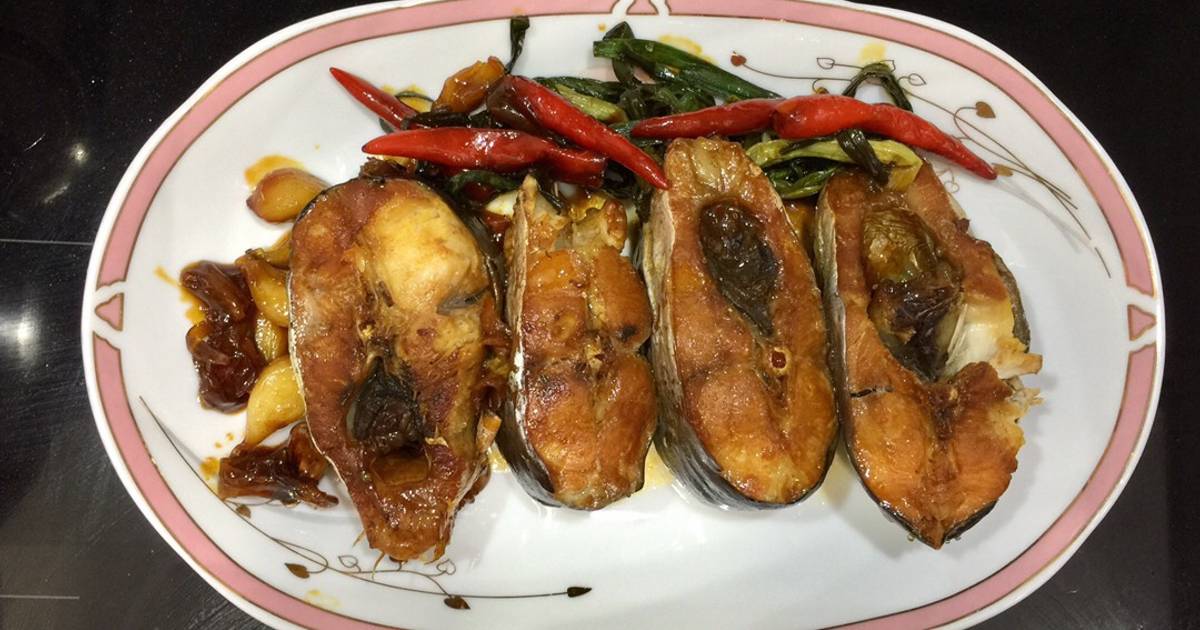 Cá basa kho hành ớt