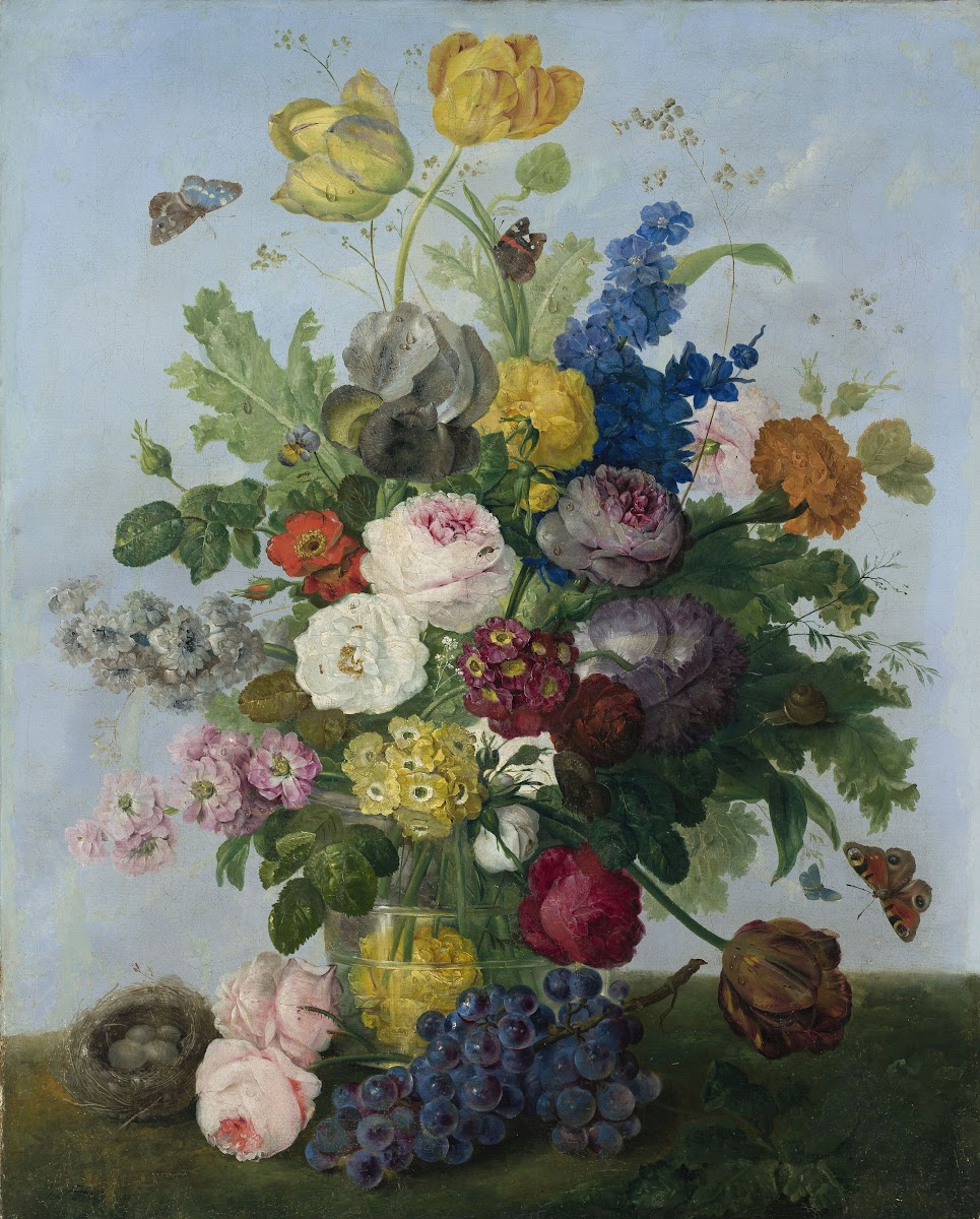 Bouquet of flowers and a nest