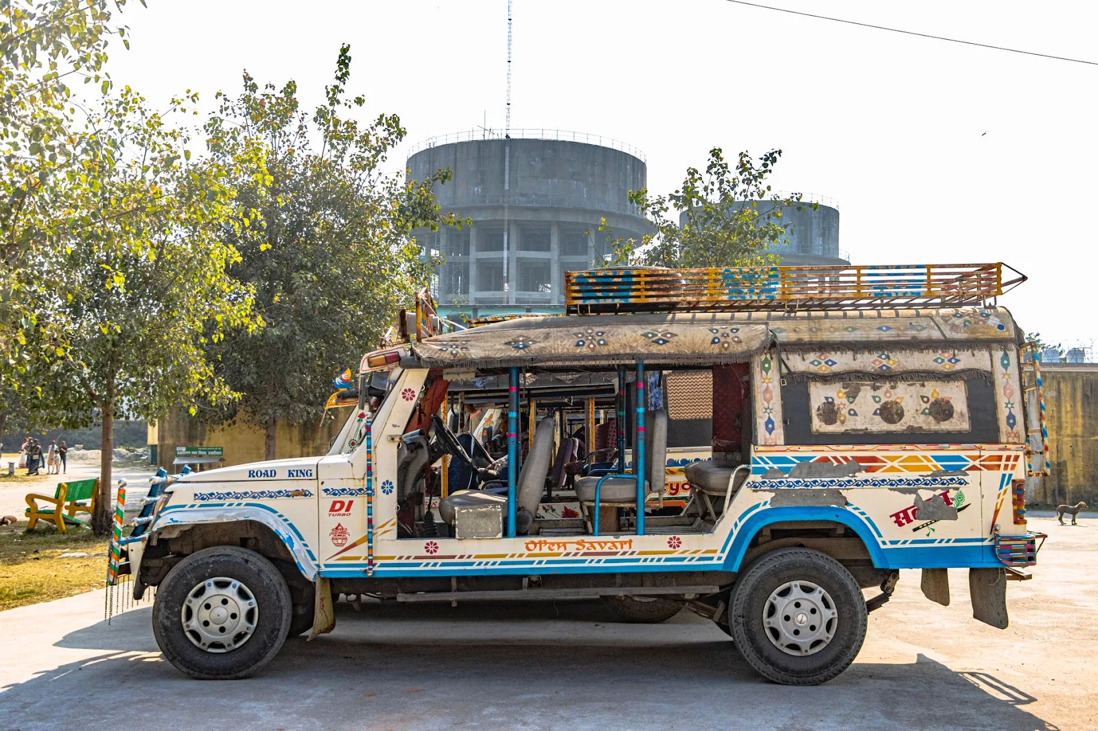 Can I visit Ramrekha Dham by private car?