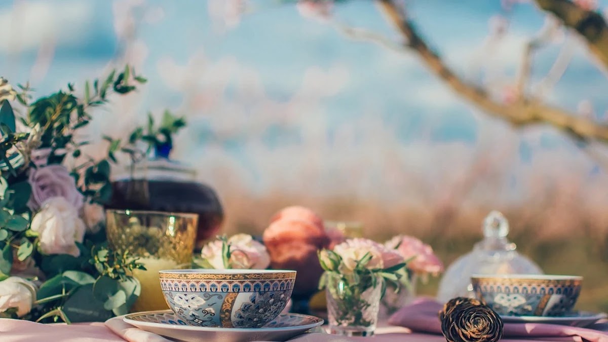 공복에 물 대신 차를 마시면 좋은 이유와 건강 효과