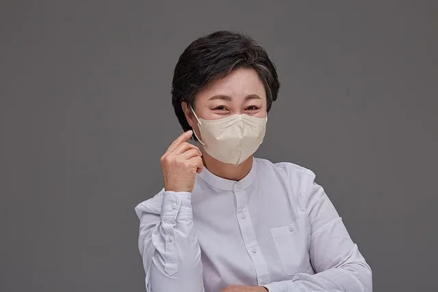 중년 이후 허리 통증이 반복되는 원인과 관리법