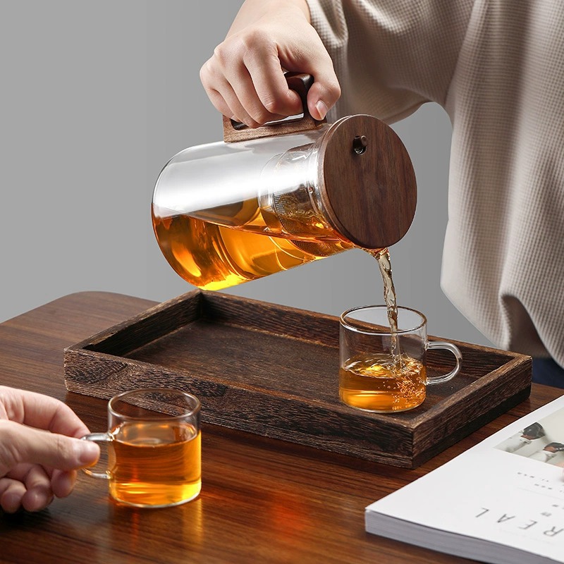 Glaskanne mit Pressstempel, 750 mL, Nussbaum