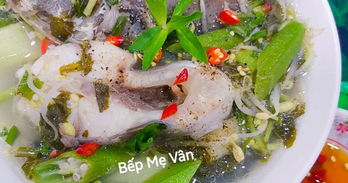 Canh chua cá hú nấu lá bụp giấm(lá rau chua,lá giấm...)