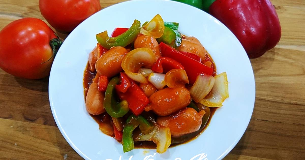 Xúc xích xào ớt chuông