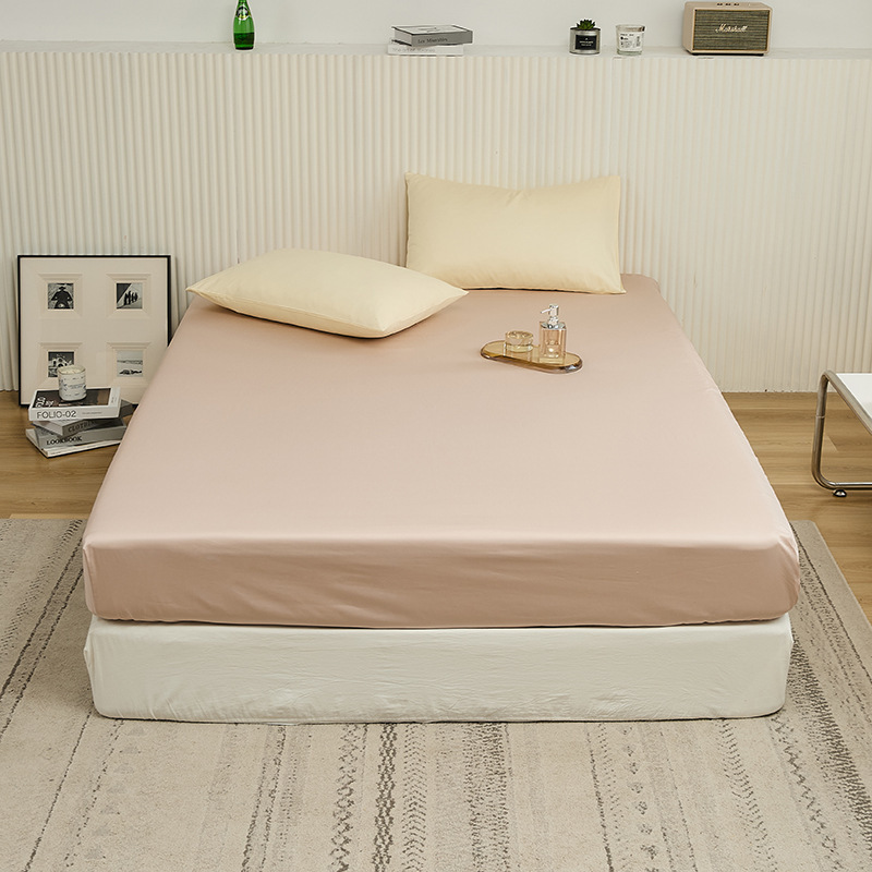 Fitted sheet made from 100% long-staple cotton, satin weave