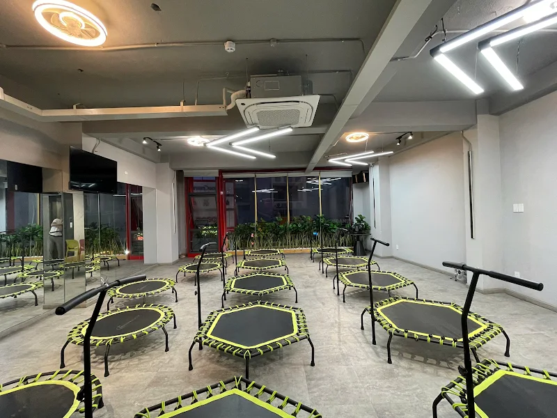 Không gian jumping thoáng mát