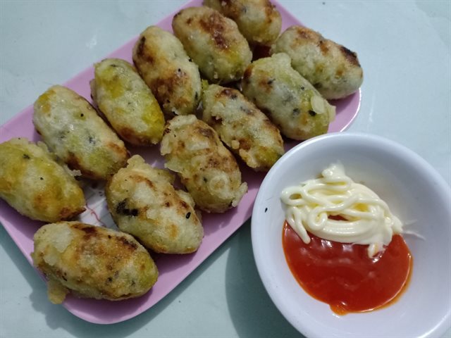 Khoai Lang Kén Chiên