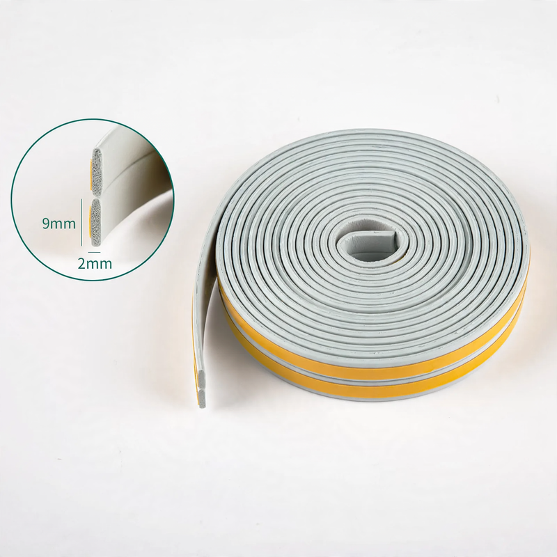Door gap seal for room doors