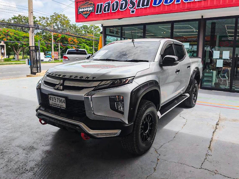 MITSUBISHI TRITON 18-23