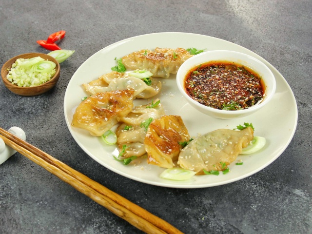 Dumpling Áp Chảo