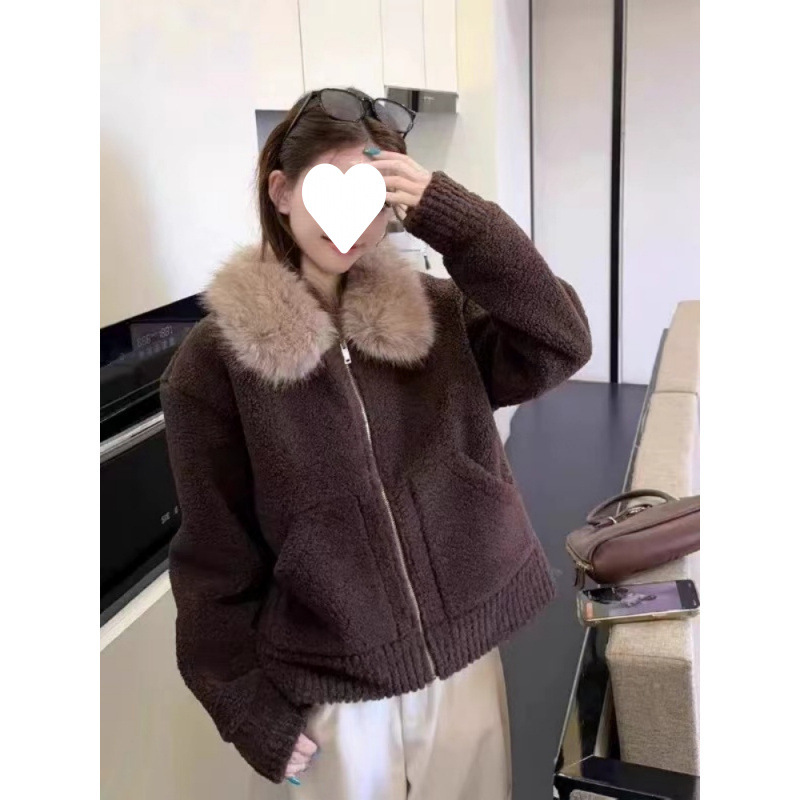 Women's Faux Shearling Jacket with Collar